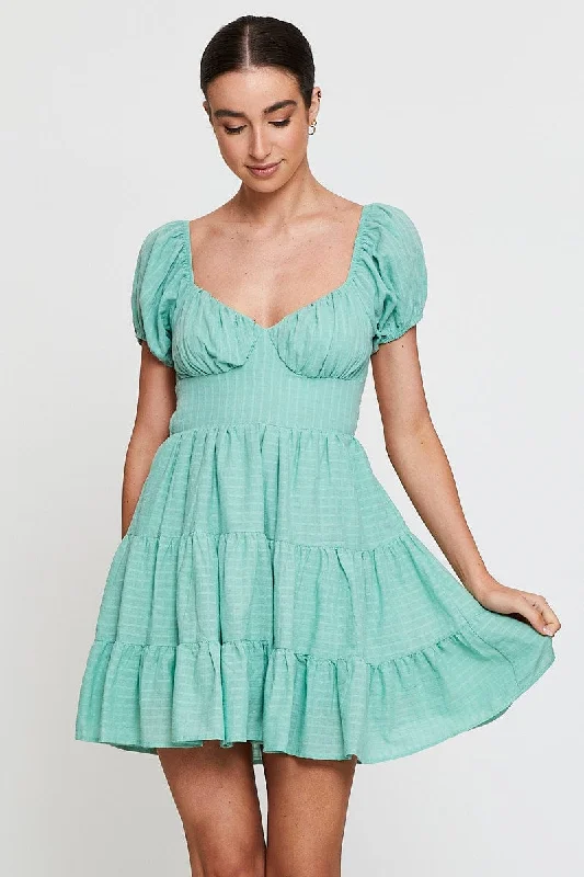 Green Fit And Flare Dress Short Sleeve Sweetheart Neck